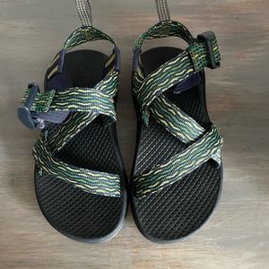 Boys Chacos